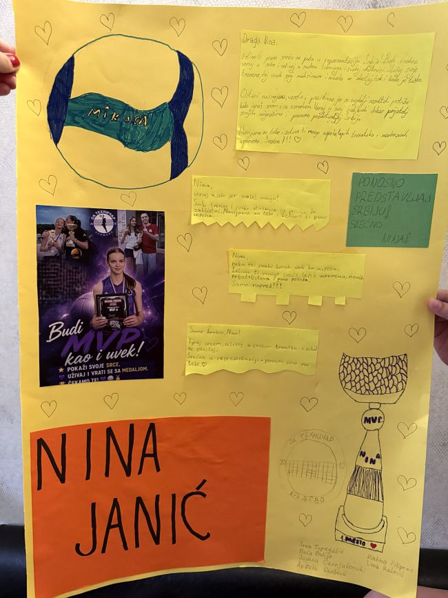 aaaIspraćaj Nine Janić sa kampa